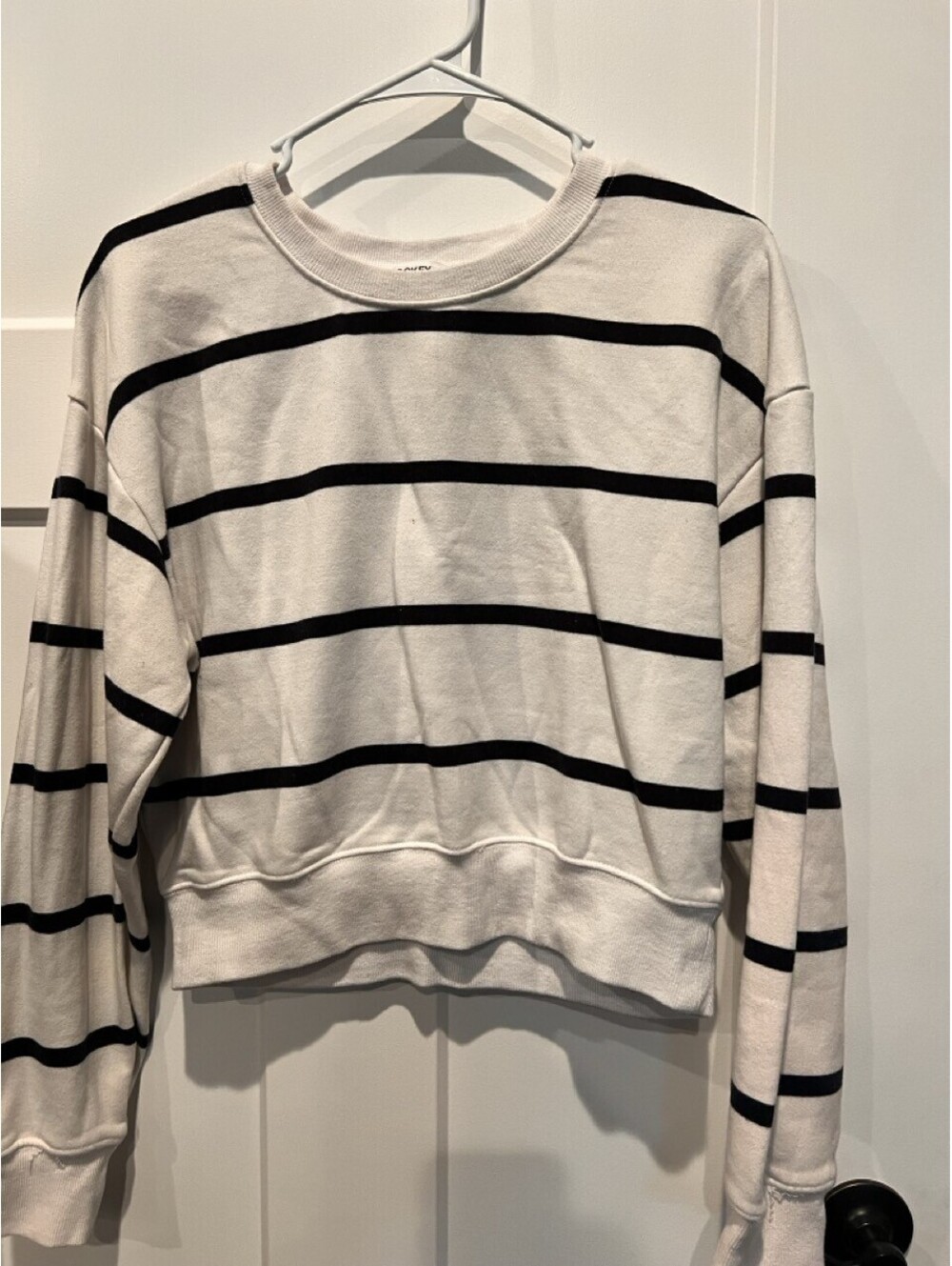Jockey Womens M White Black Striped Long Sleeve Knit Top Crewneck